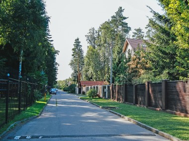 Коттеджный поселок Синергия по Калужскому шоссе в 10 км от Москвы. Элитная недвижимость в КП Синергия в Подмосковье - Юпитер - 1758