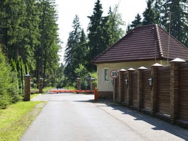 Коттеджный поселок X-Park по Рублево-Успенскому шоссе в 15 км от Москвы. Элитная недвижимость в КП X-Park в Подмосковье - Дипломат - 525