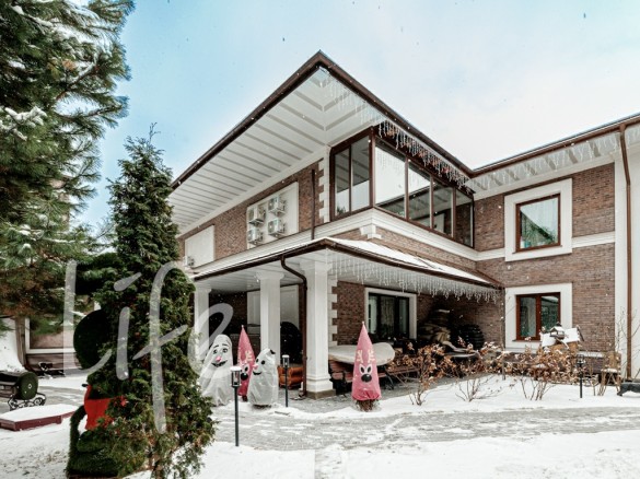 Продажа дома Азарово (Лесное Лапино) 1500 м² Рублево-Успенское шоссе - 585767 - foto_fs